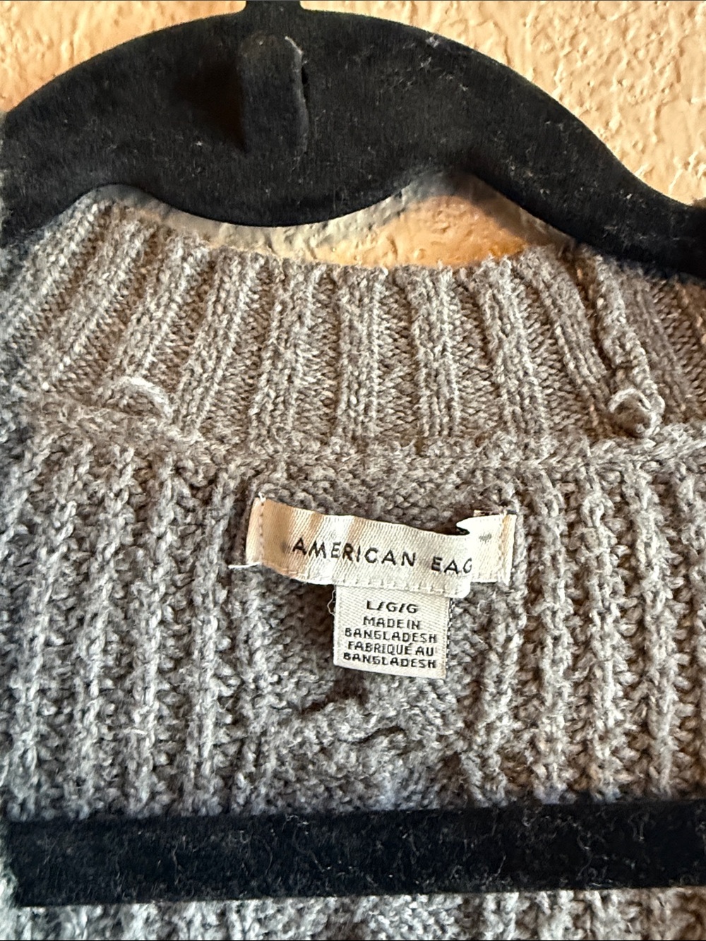 Cozy Gray Cable Knit Button-Up Cardigan Sweater - Picture 3 of 4